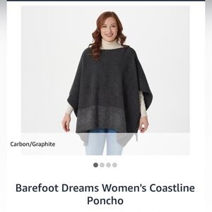 NWT . . .  Barefoot Dreams Women's Coastline Poncho  |  Carbon/Graphite